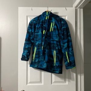 Under armour youth winter jacket xl